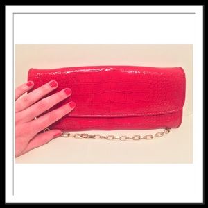❤️Fabulous Red Croc Clutch❤️