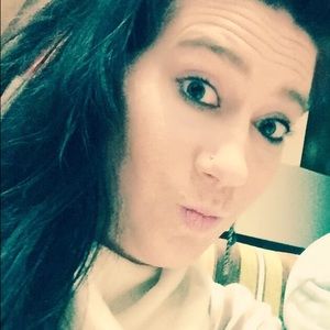 Meet your Posher, Carrie