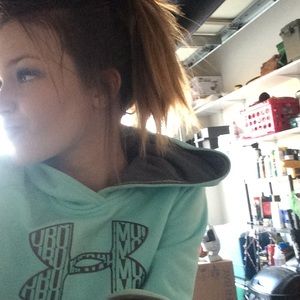 Meet your Posher, Bailey