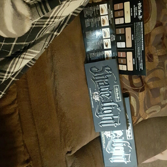 KVD shade and light Eye
