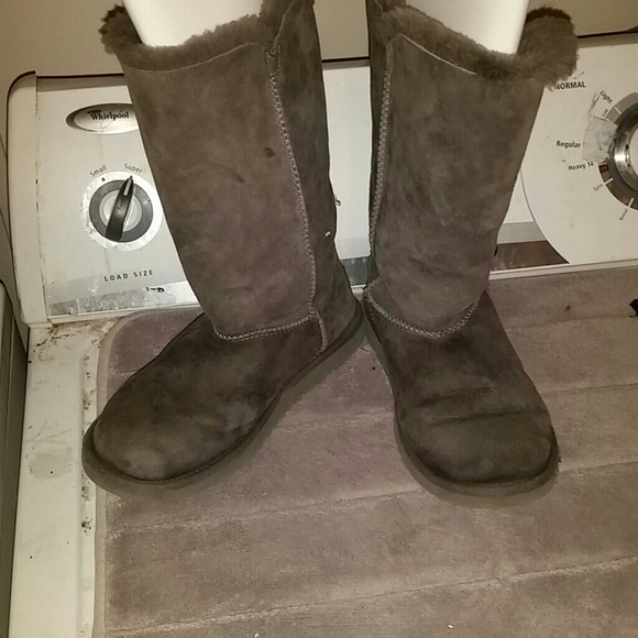 Boots - Picture 3 of 3