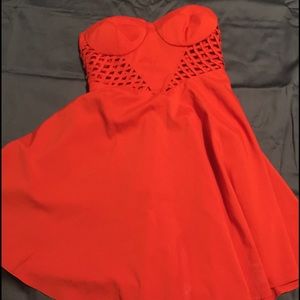 Beautiful dress perfect for a sunny day!