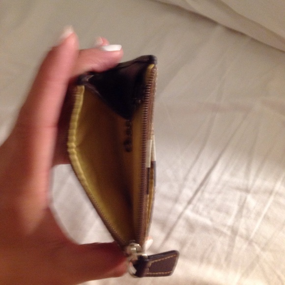 Coach coin bag - Picture 2 of 3