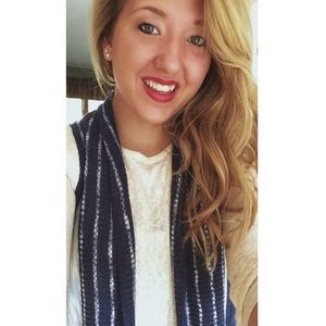 Meet your Posher, Abby