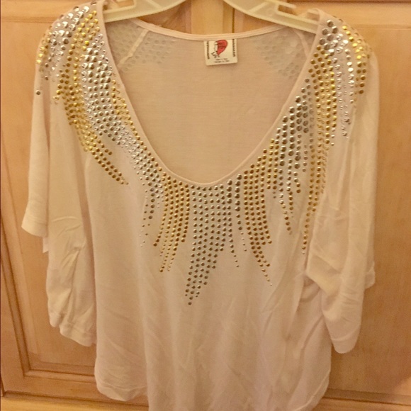 Free People top with sparkle! ❤️