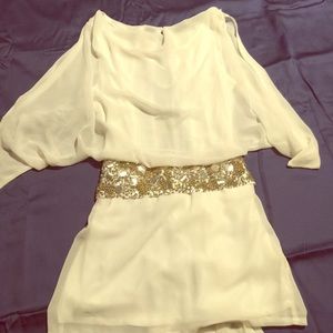 Beautiful sexy Dress perfect for a beach Vacation!