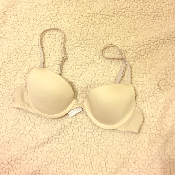 Nude tee shirt bra