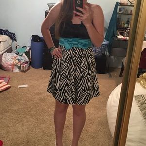super cute formal dress!