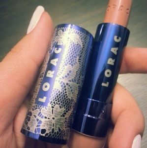 🍍  NUDE LORAC lipstick
