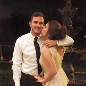 Meet your Posher, Felicia