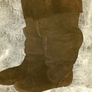 GIANNI BINI suede mid calf boots.