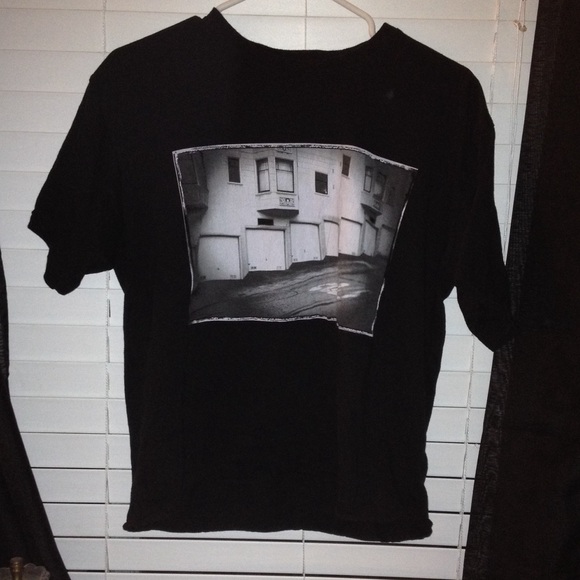 Levis and thrasher skater cut tee