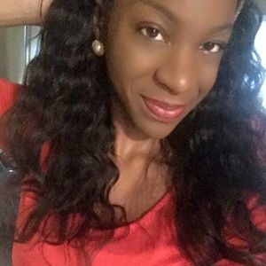 Meet your Posher, Felicia