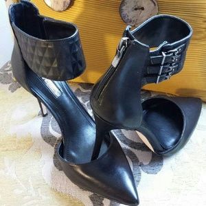 BCBG Black Leather Pump