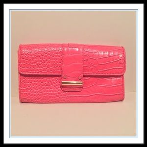 🎀Pretty in Pink Clutch