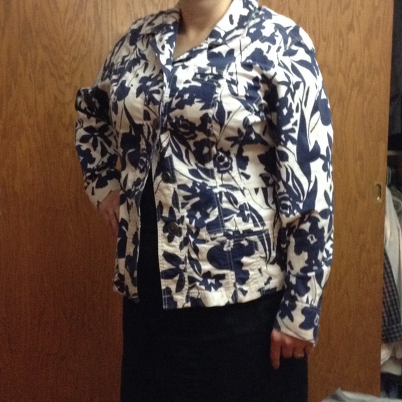 White/navy Additions by Chico's jacket