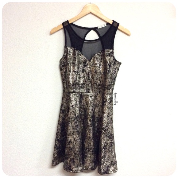 🆕 SOPRANO sweetheart skater dress - Picture 3 of 5