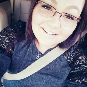 Meet your Posher, Courtney