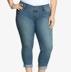 NWT TORRID CROPPED JEGGINGS SIZE 16