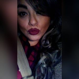 Meet your Posher, Vanessa