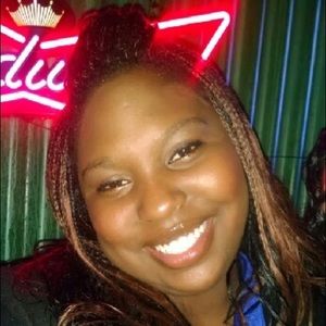 Meet your Posher, Jazmin