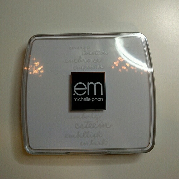 Em by Michelle Phan Shade Play Shanghai Lavenders