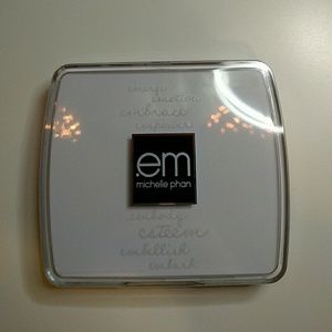 Em by Michelle Phan Shade Play Shanghai Lavenders