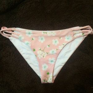 Frankie's Kaia bottoms in pink pansies