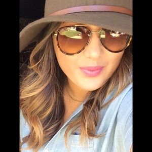 Meet your Posher, Bailey