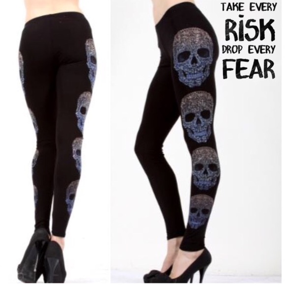 SKULL PRINT BLINGY LEGGINGS! - Picture 2 of 2