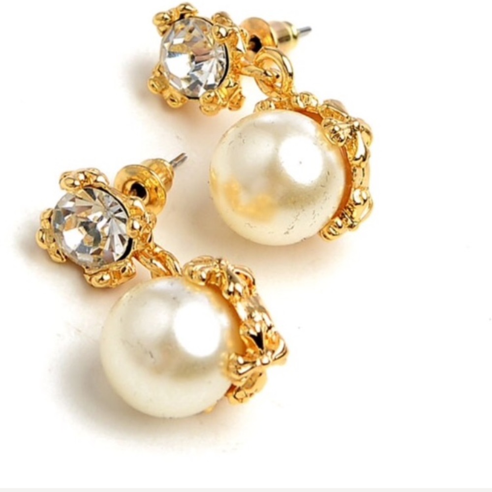 “Bridgerton Inspired” Dropped Pearl Earrings