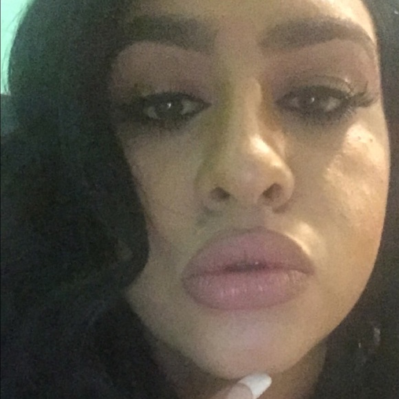 Meet your Posher, Meleny - Picture 1 of 1