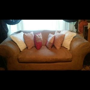 LOVE SEAT