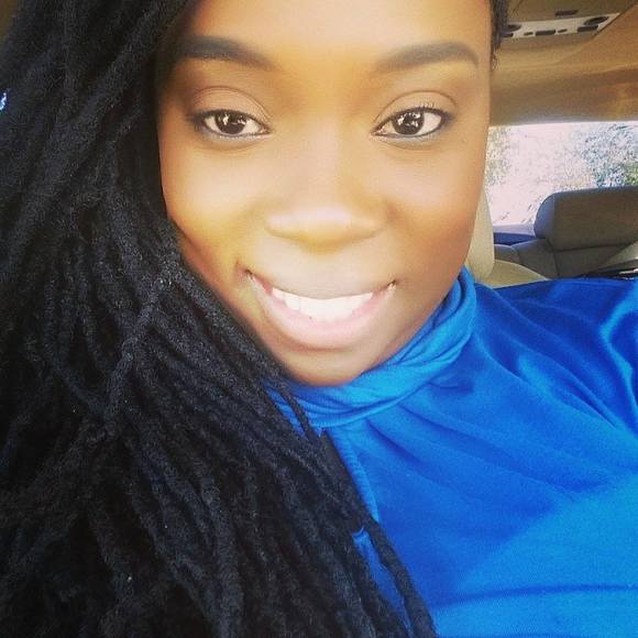 Meet your Posher, Dayna t.