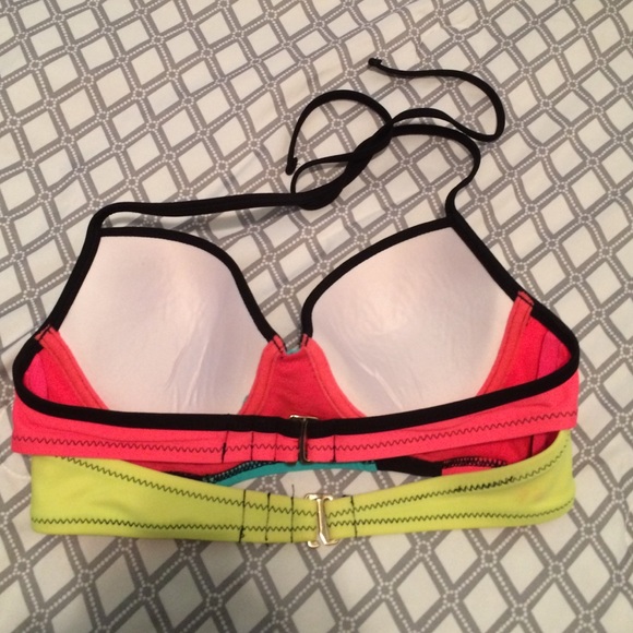 Bathing Suit Top 🐠 - Picture 2 of 3