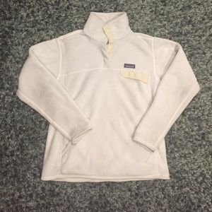 Women's Patagonia pullover white