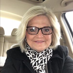 Meet your Posher, Joan