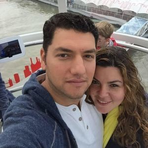 Meet your Posher, Mona