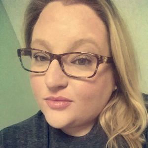 Meet your Posher, Asheley