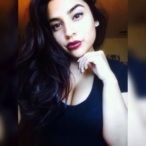 Meet your Posher, Sandy