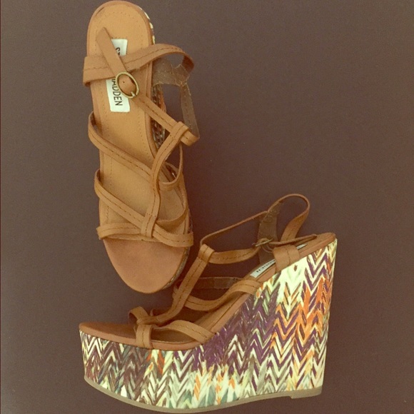 Steve Madden printed wedges