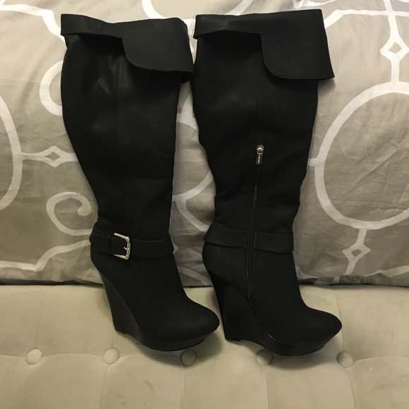 Colin Stuart knee high wedge boots - Picture 1 of 4