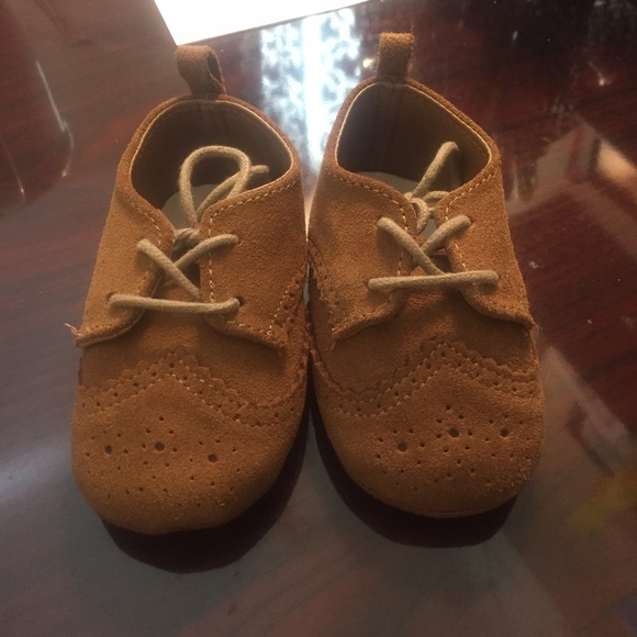 Baby gap Other - Adorable baby Gap suede shoes