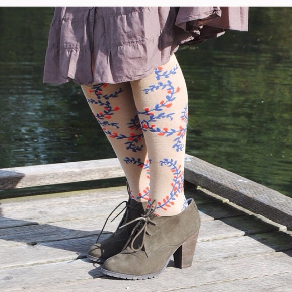 Knee Highs in Vintage Vines