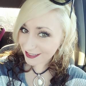 Meet your Posher, Kacey