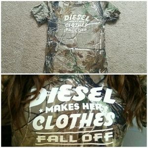 Realtree diesel makes her clothes fall off tee