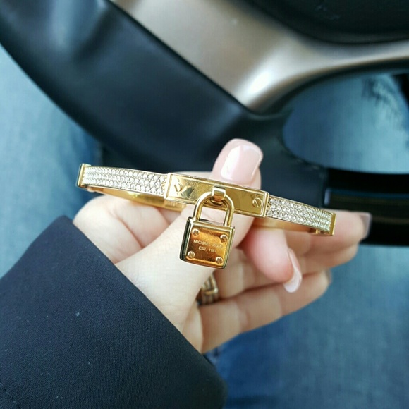 Michael Kors wristlet