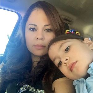 Meet your Posher, Aracely