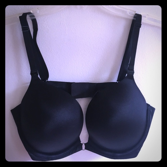 VS VERY SEXY PLUNGE BRA!