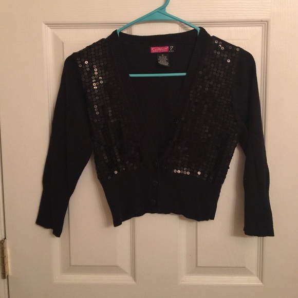 Black sequined half sweater